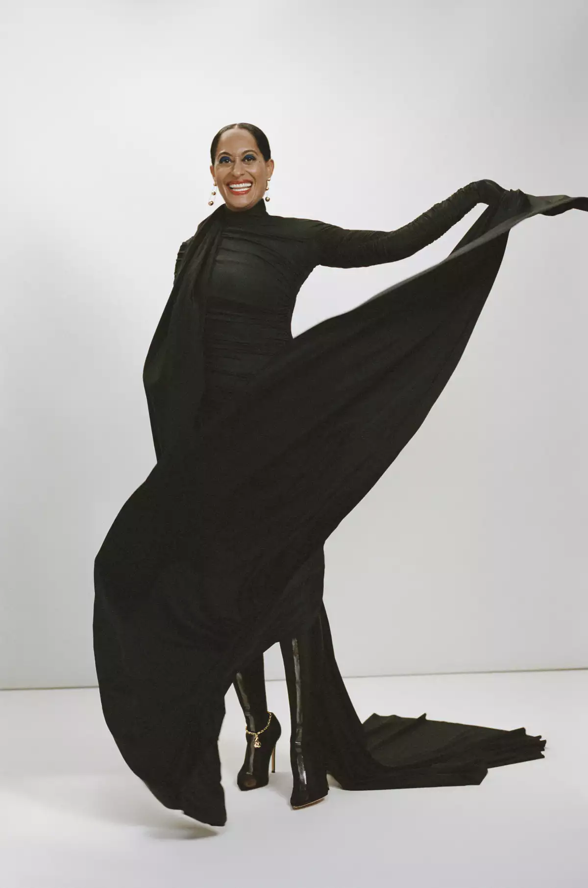 ELLE-238-COVER STORY-4.jpg