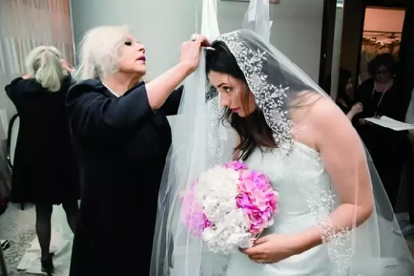 La modista italiana Ines Di Santo será la encargada de vestir a la radiante novia en la ceremonia que se llevará a cabo en la Riviera Maya.