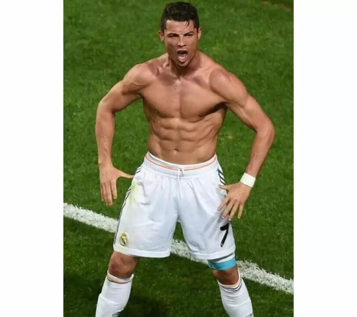 El jugador causó revuelo por su forma de celebrar el gol que finalmente le daría la victoria a su equipo.