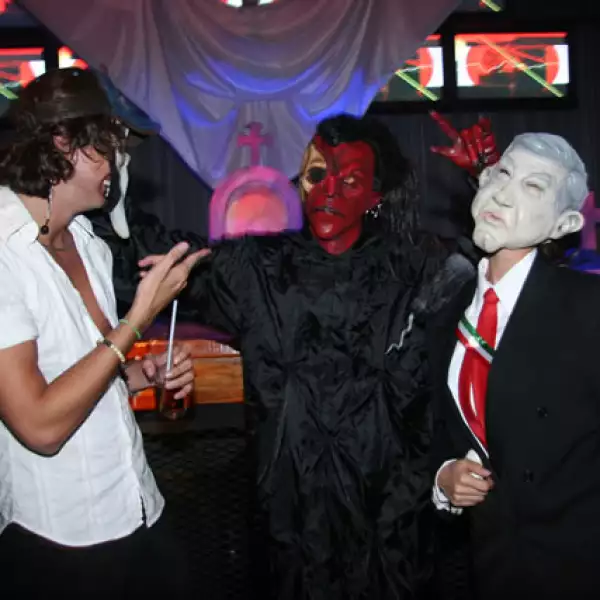 Fiesta de Haloween Taizz.