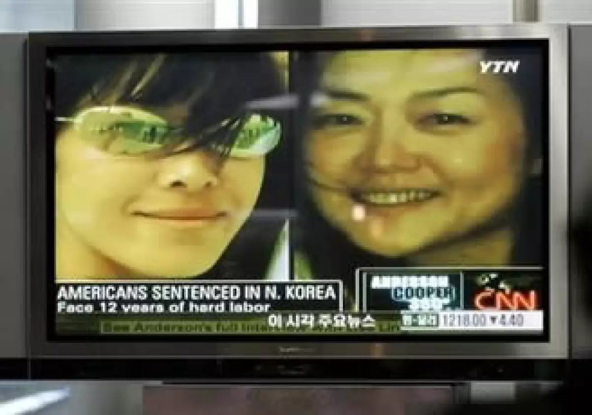 Las dos periodistas habían sido condenadas a 12 años de trabajos forzados por el Gobierno norcoreano. (Foto: AP)