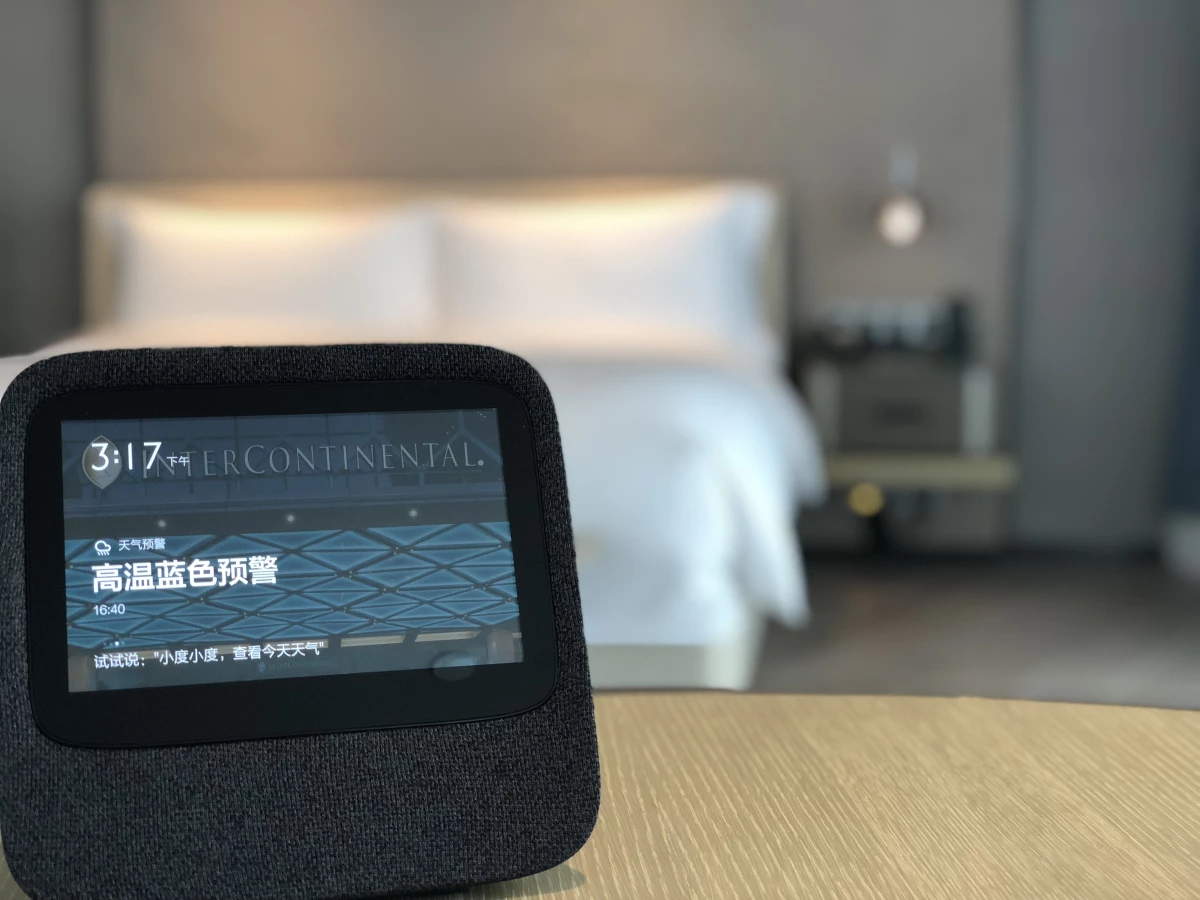 hotel futurista.jpg