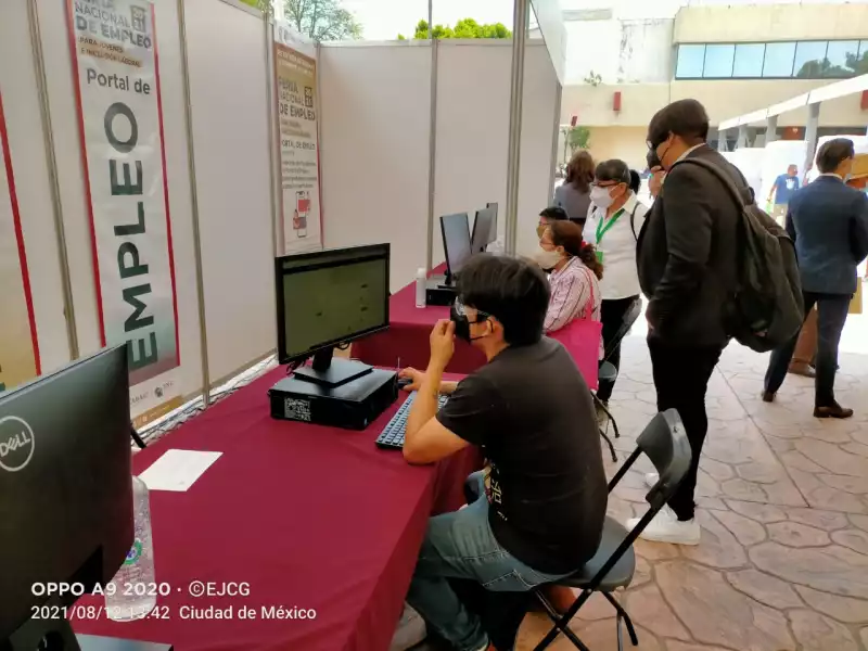 feria empleo.jpg