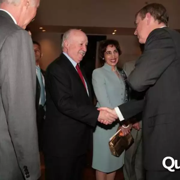 El principe Andres de Inglaterra en el Franz Mayer