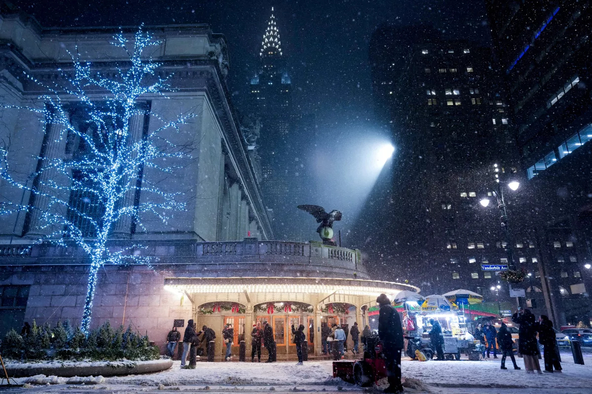 El tiempo invernal en el noreste de EU provoca miles de retrasos y cancelaciones de vuelos