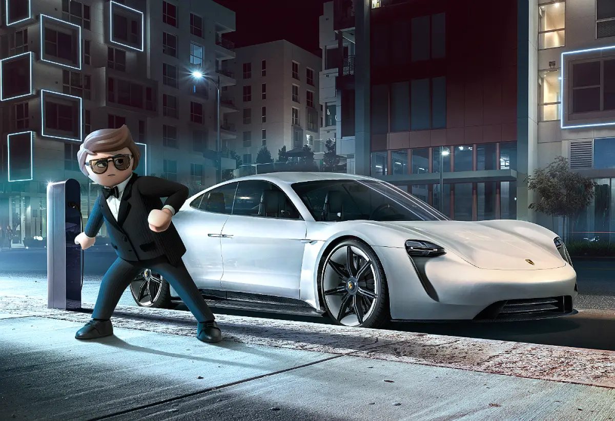 Playmovil Porsche Mission E01.jpg