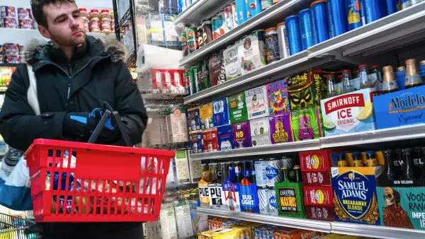 La inflación en EU baja en junio, ¿habrá recortes a las tasas de interés?