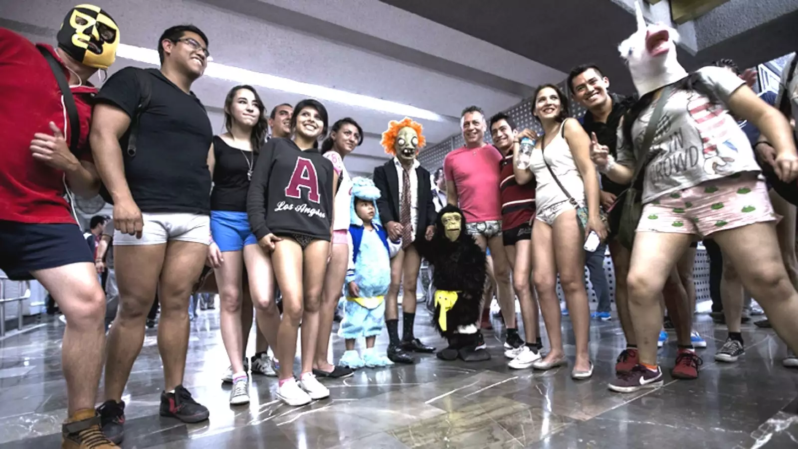 metro sin pantalones protesta EXP