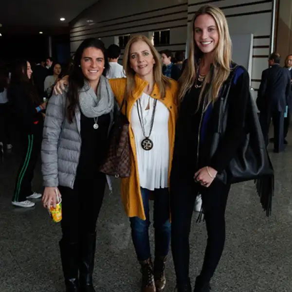 Mayte Ruiz,Lourdes Alverde y Mayre Solana