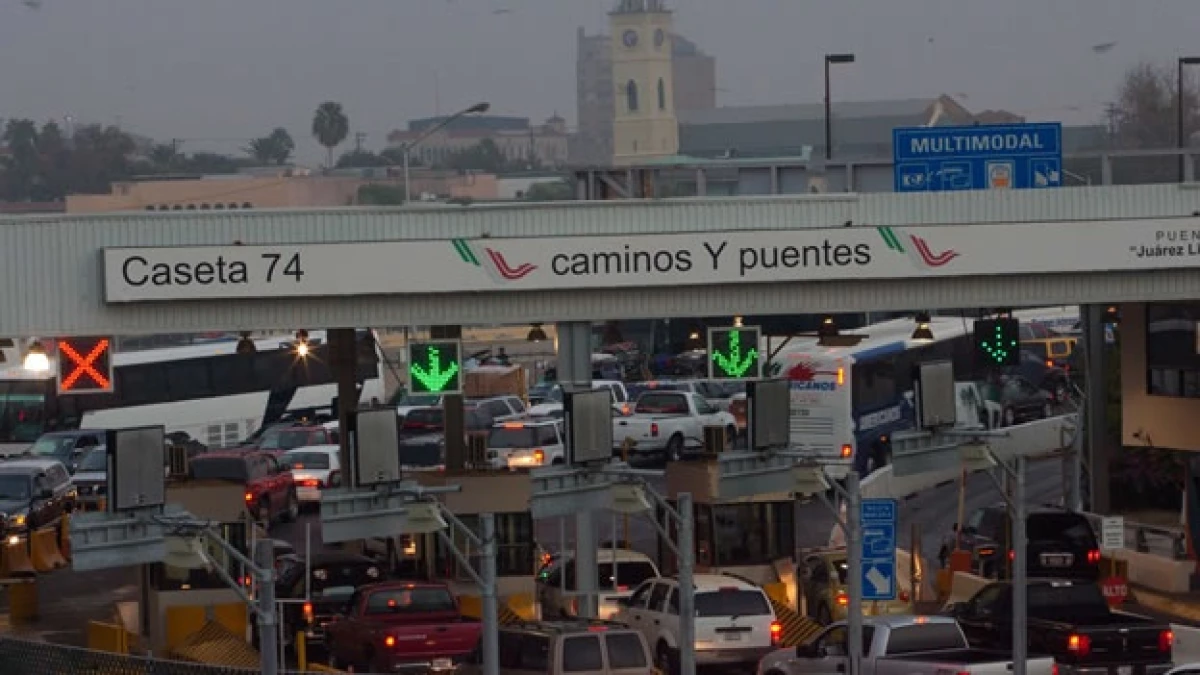 paso fronterizo entre nuevo laredo y texas