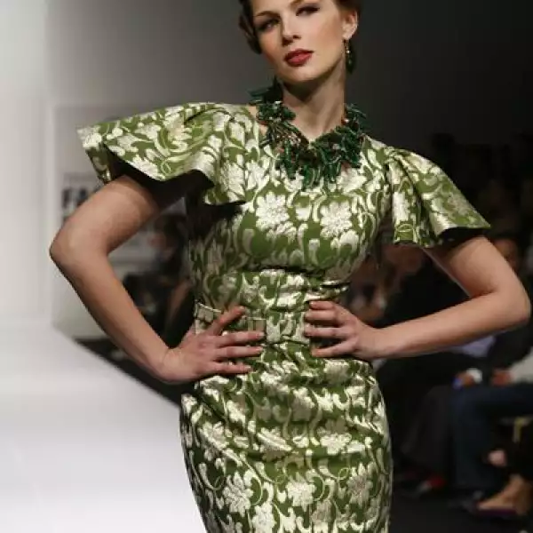 Desfile Alberto Rodríguez