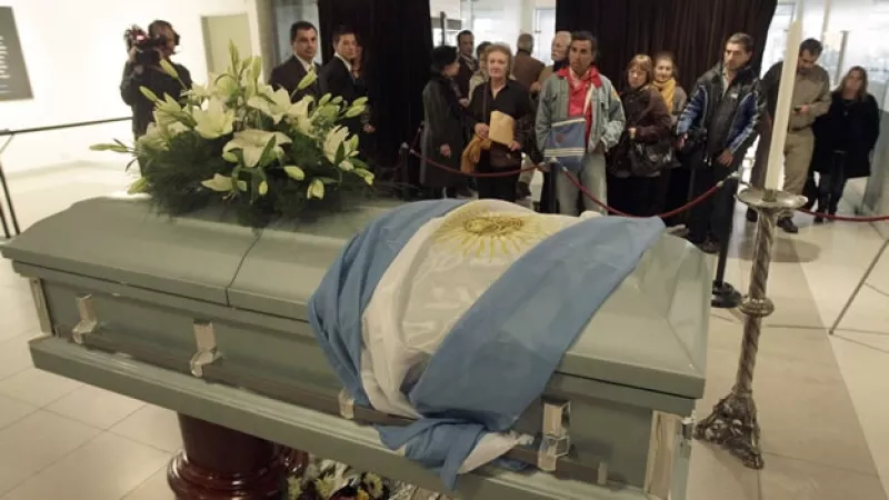 Los restos de Facundo Cabral son velados