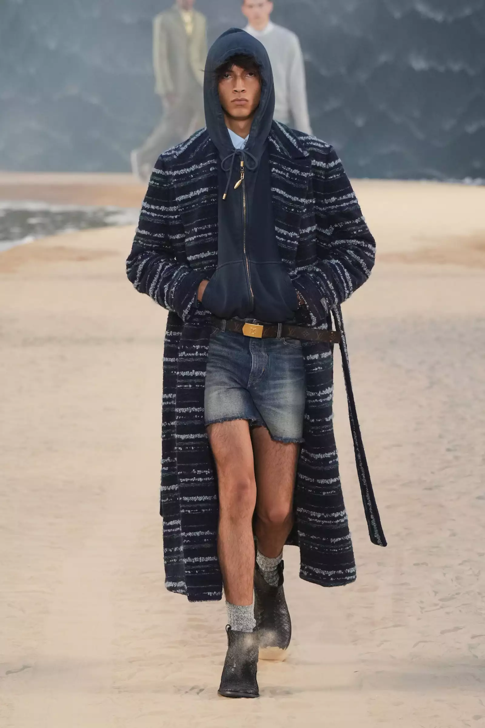 Vuitton m S27 029.jpg
