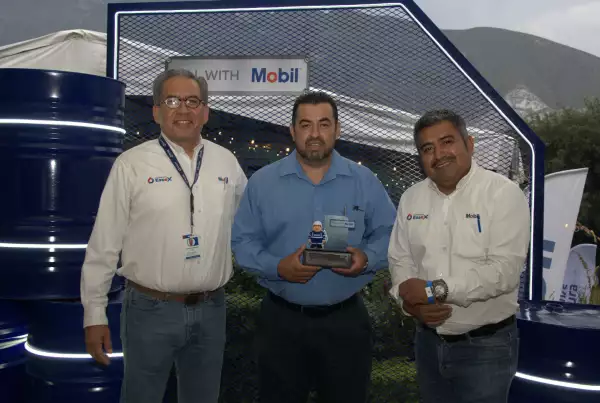 La primera gira de Mobil Talks en Monterrey.
