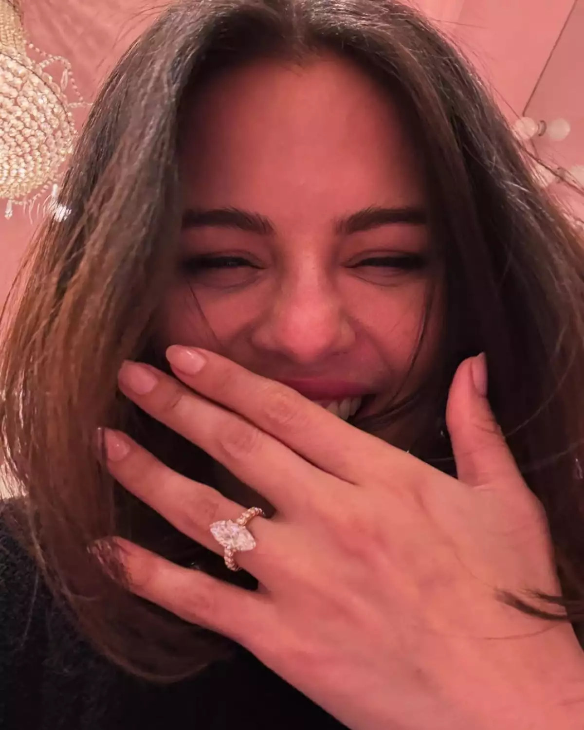 Anillo-compromiso-Selena-Gomez.jpg