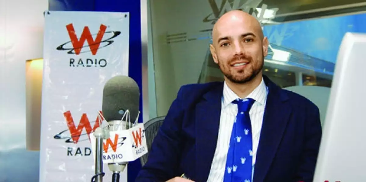 El conductor explicó que su salida del aire se debió a una diferencia profesional con la producción de la emisora y se dijo triste por abandonar este espacio, pues le tenía mucho afecto.