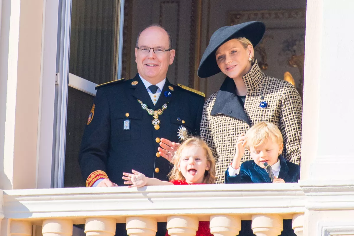 Príncipe Alberto de Mónaco, Charlene y sus mellizos, Jacques y Gabriella