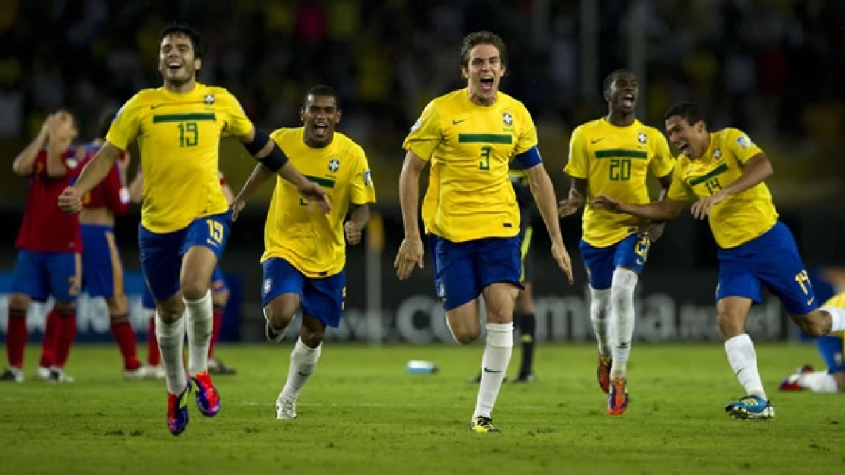 Brasil festeja triunfo sobre España
