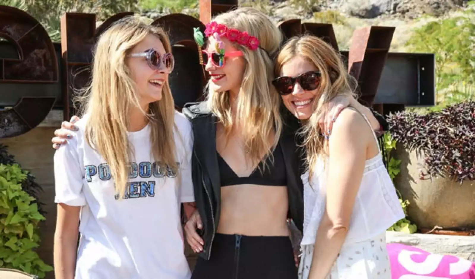 Una de las fiestas más cool del año fue la despedida de soltera de su hermana Poppy, a la cual llamaron`Popchella´por ser durante el festival de música Coachella.