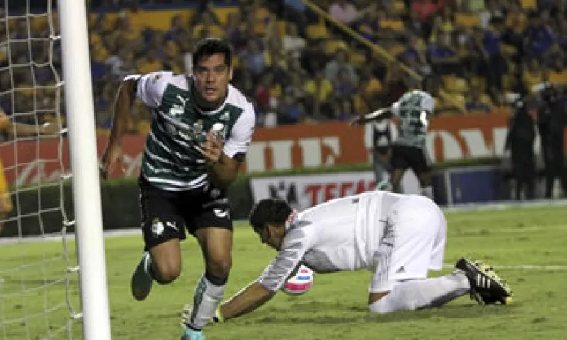 Parte de lo recaudado a través de la alianza con Santos se destina a la Fundación Guerreros de Corazón. (Foto: Cuartoscuro)