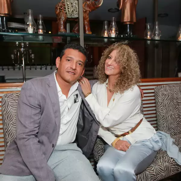 FIESTA DE CARLA ESTRADA 