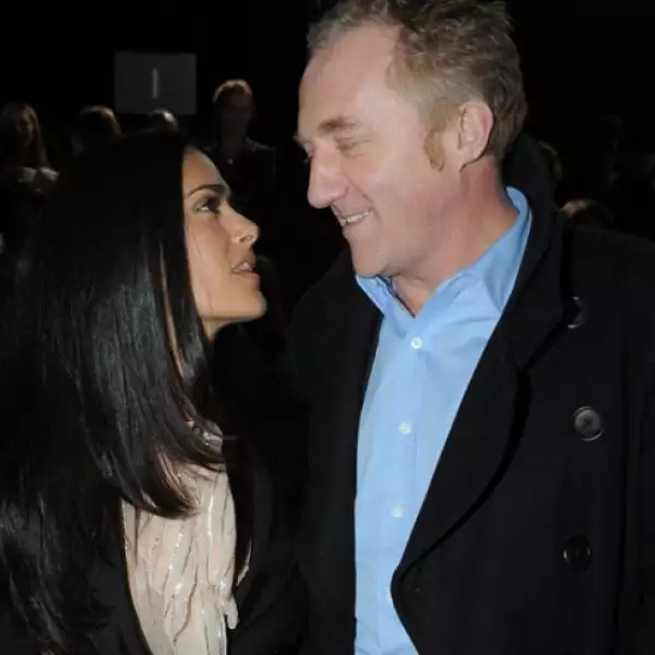 Ahí es donde las miradas de la veracruzana y Pinault se cruzaron por primera vez y fueron flechados por cupido el 29 de abril de 2006, día en que se inauguró la exposición en tan majestuoso lugar