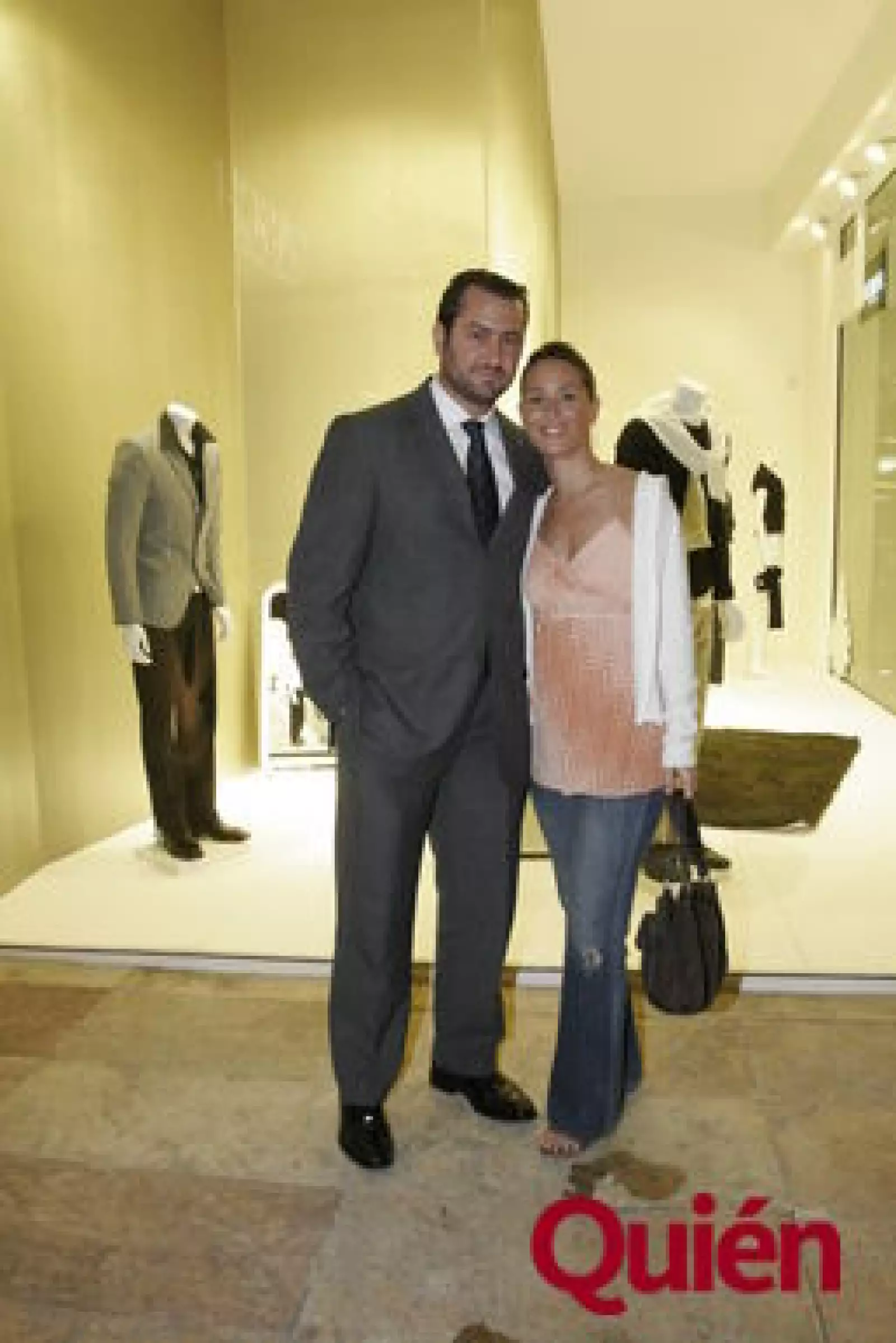 Gustavo Alvárez, Adriana Escalante