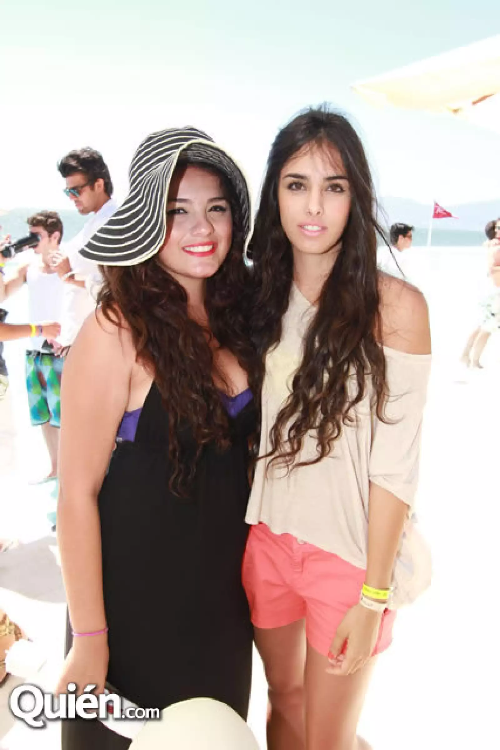Andrea Dahuss y Paulina Urrea
