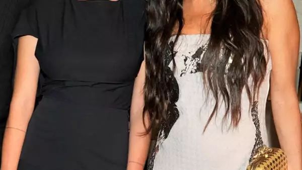 La hija de Bruce Willis y Demi Moore, de 21 años de edad, es una actriz low profile que recientemente decidió rapar por completo su pelo y que luce un estilo poco convencional.