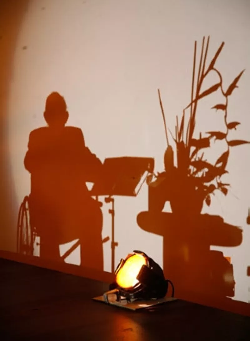 En la última colaboración del escritor en el diario Reforma, fechada el 25 de agosto, el dramaturgo comenzó a decirle adiós a todos aquellos que lo leían, aunque recalcaba que él quería vivir aún más.