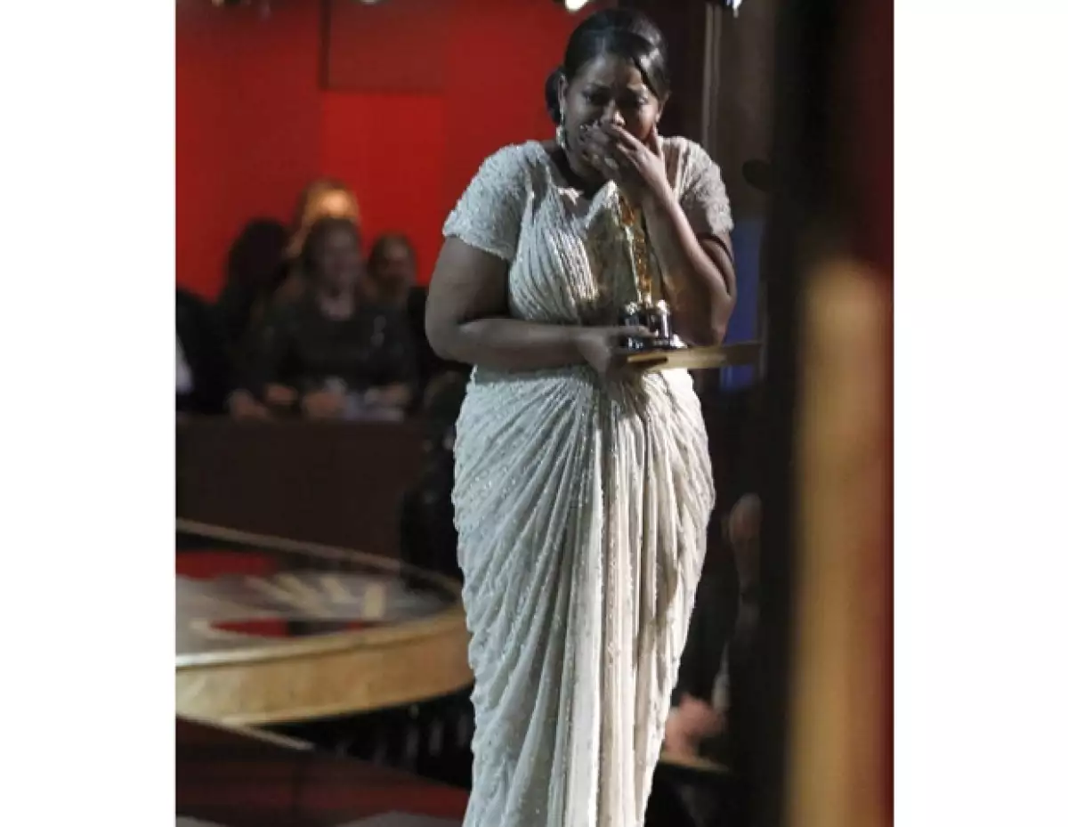 Durante la gala de los premios de la Academia, varios fueron los cinco sucesos que nos conmovieron y nos hicieron pensar por qué valía la pena ver la transmisión.