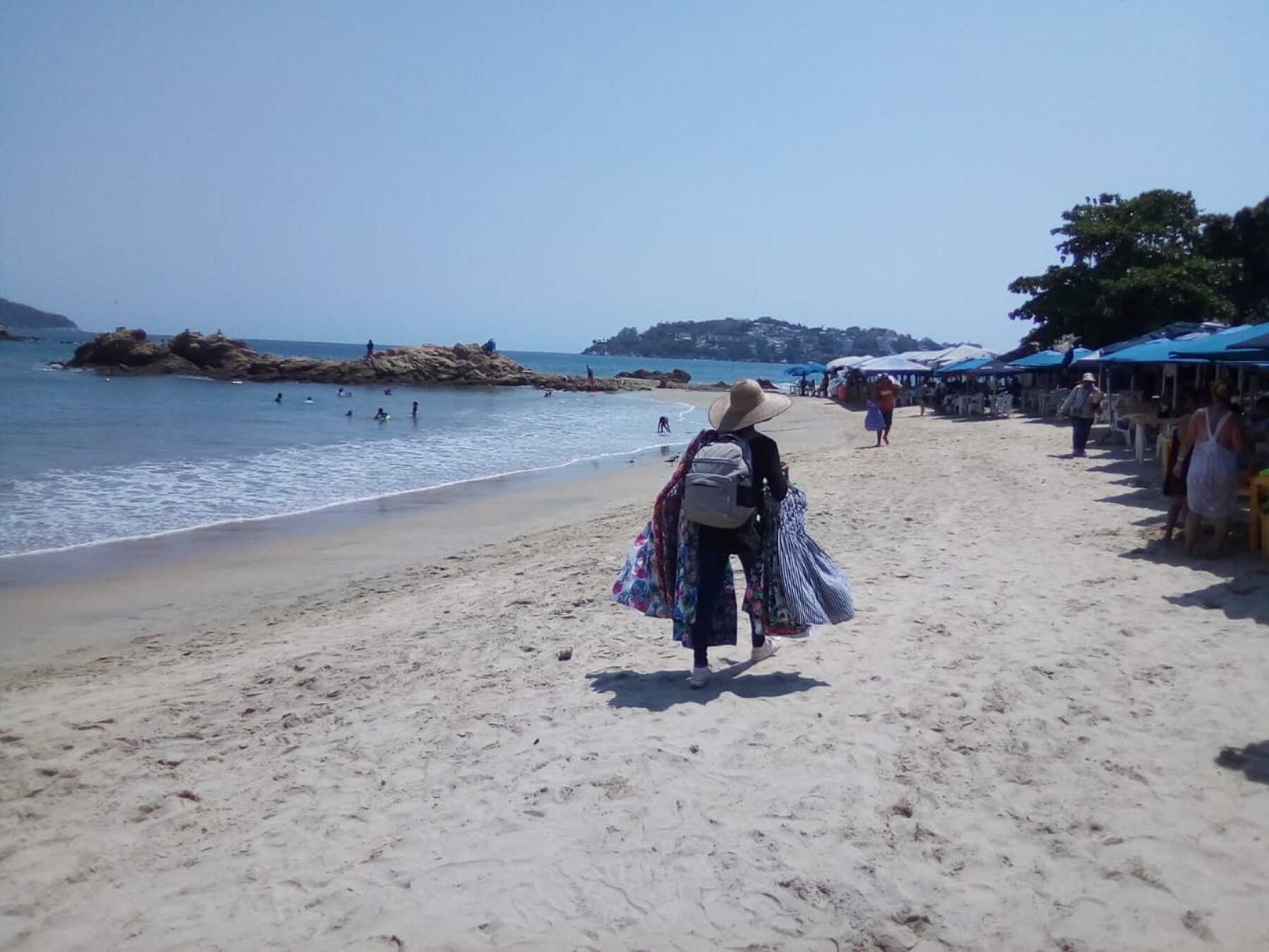 Get Wallpaper Comerciantes De Acapulco Seguiremos Vendiendo Ni Modo Que No For iPhone Free