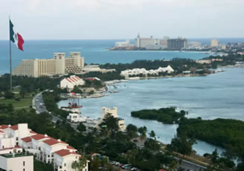 Durante el brote de influenza en México, la ocupación en tiempos compartidos se mantuvo entre 25 y 35%. (Foto: AP)