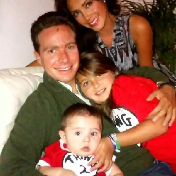 Incluso la pareja ha compartido con sus seguidores en la red social fotografías en compañía de sus familias.