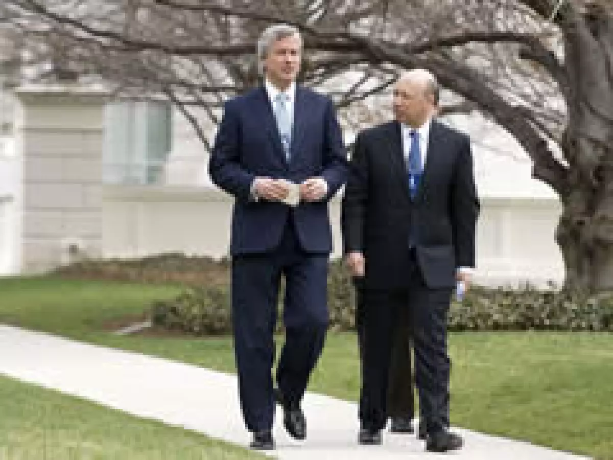 Jamie Dimon, de JP Morgan, y Lloyd C. Blankfein, de Goldman Sachs, acudieron a la Casa Blanca. (Foto: Reuters)