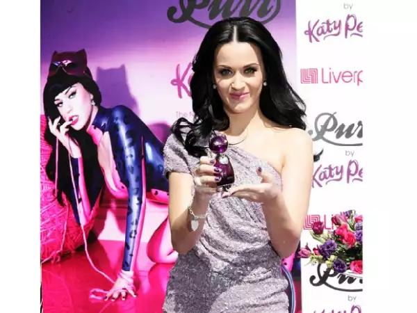 Katy Perry está en México promocionando su perfume `Purr´.
