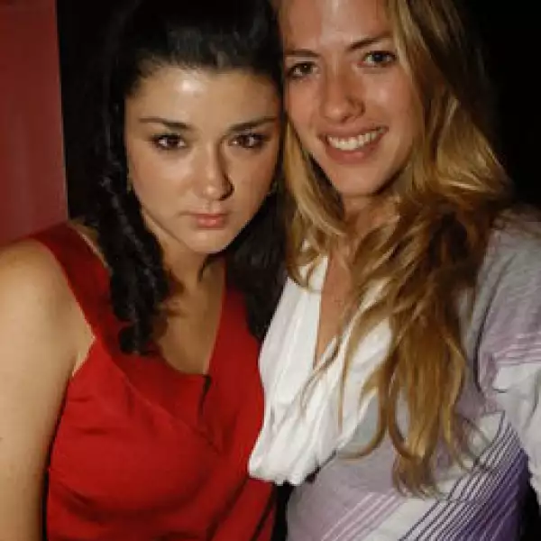 Elisa de Anda, Grandia Robertson