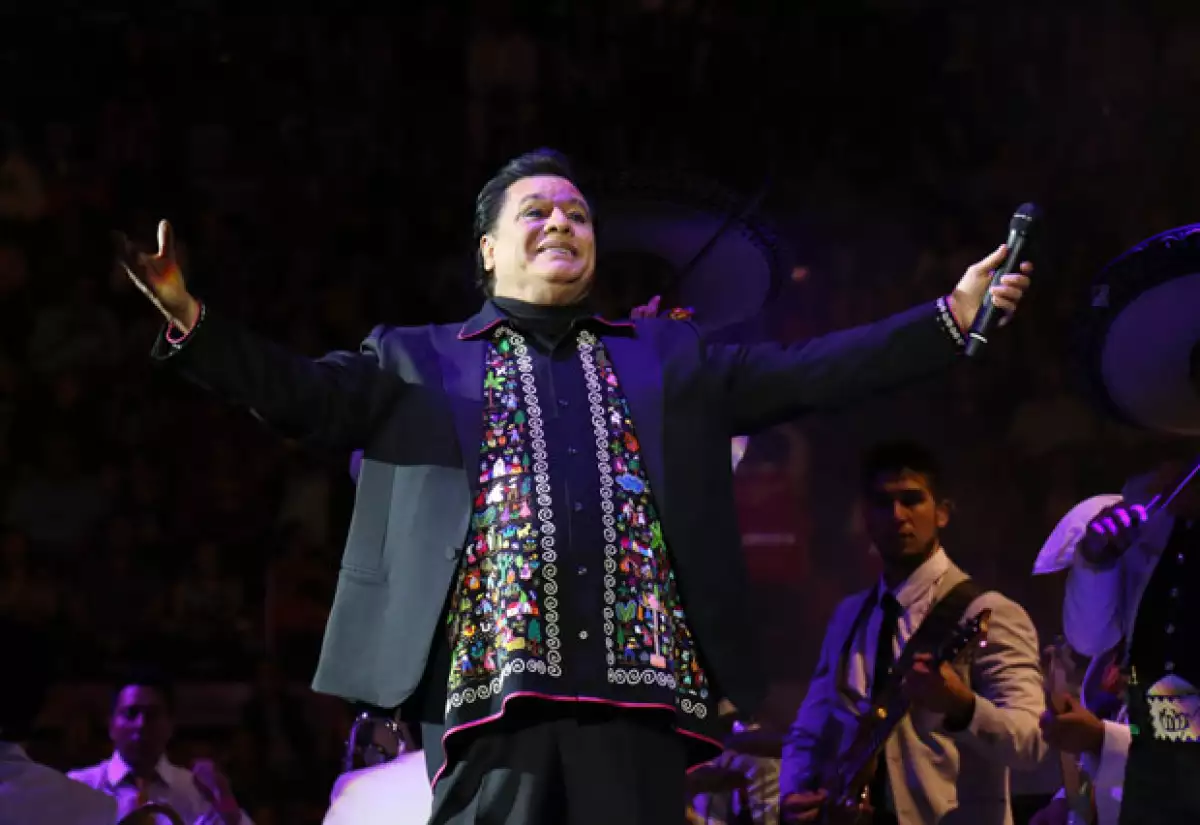 Juan Gabriel falleció este domingo a los 66 años.