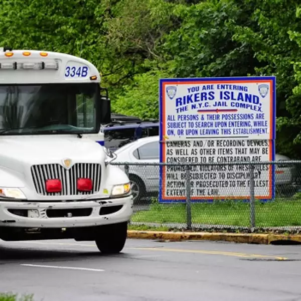 FMI - prisión - Isla Rikers - NY