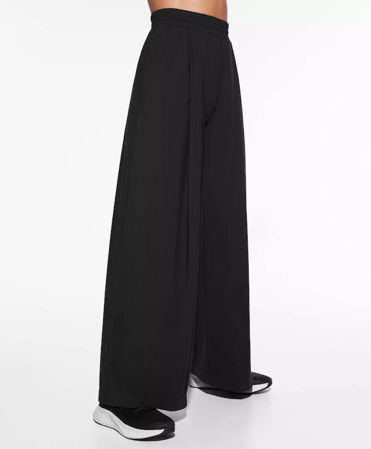 pantalones-pierna-ancha.jpg
