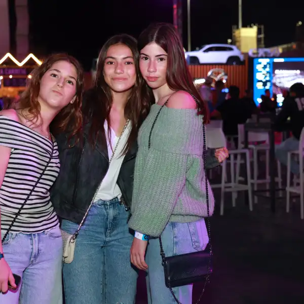 Lucía Sánchez , Zoe Tirado y Roberta Forbes 