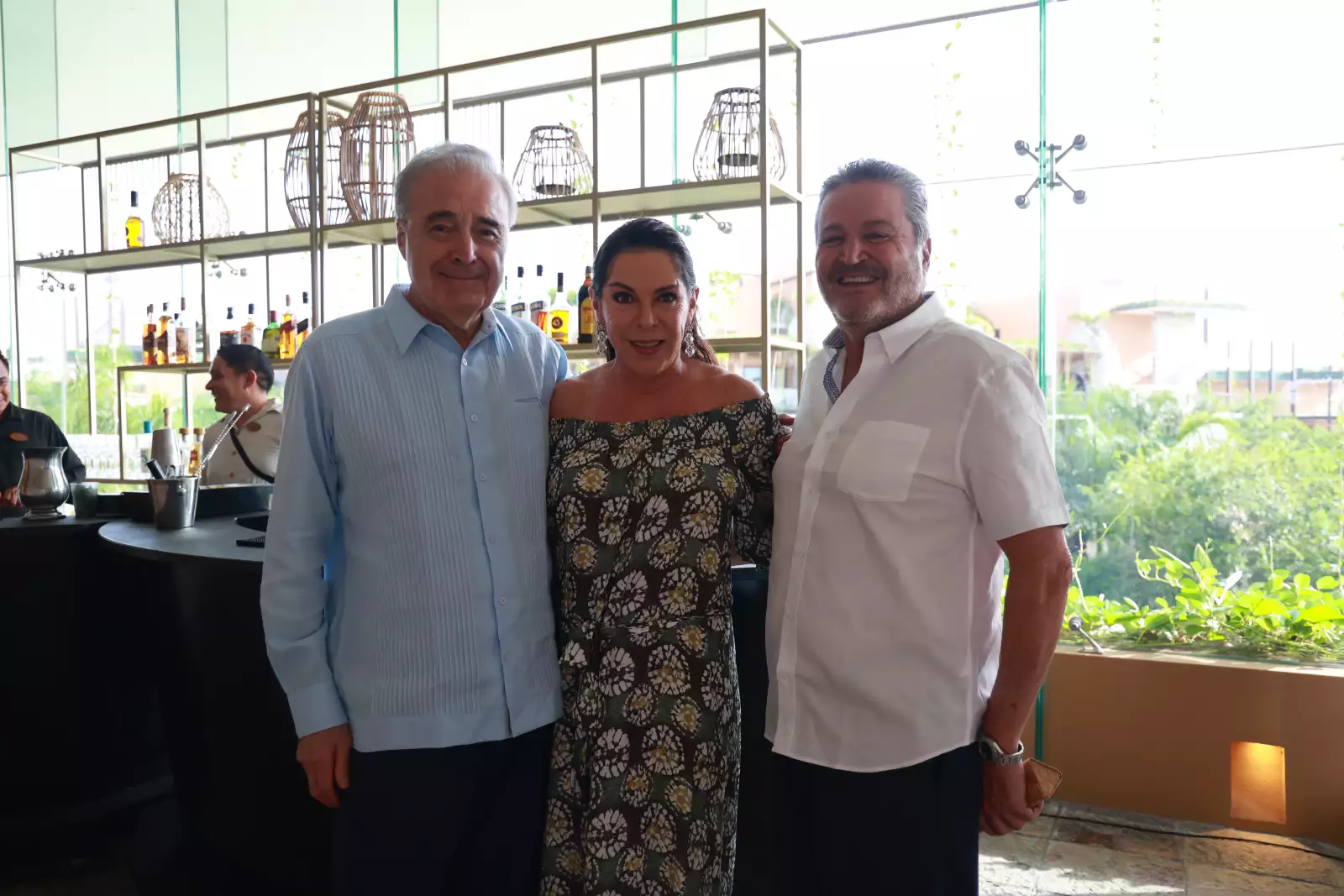 José Luis Barros , Adriana Varela y Antonio Aguirre
