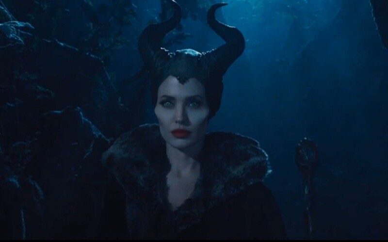 Angelina encarna a Maléfica.