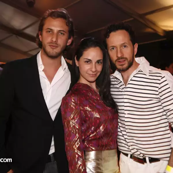 Sebastián Zurita con Paulina y Óscar Madrazo