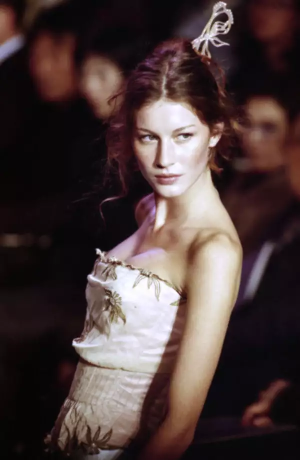 Défilé Chloé, Prêt-à-Porter Printemps/été 1999