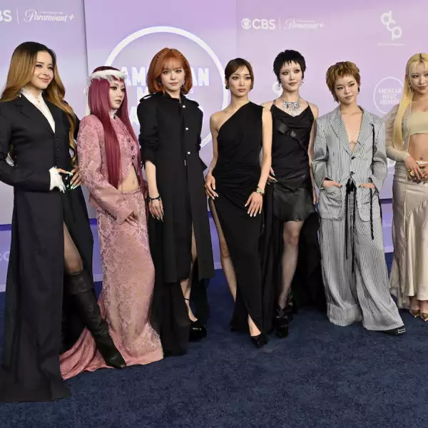 52nd American Music Awards - Arrivals