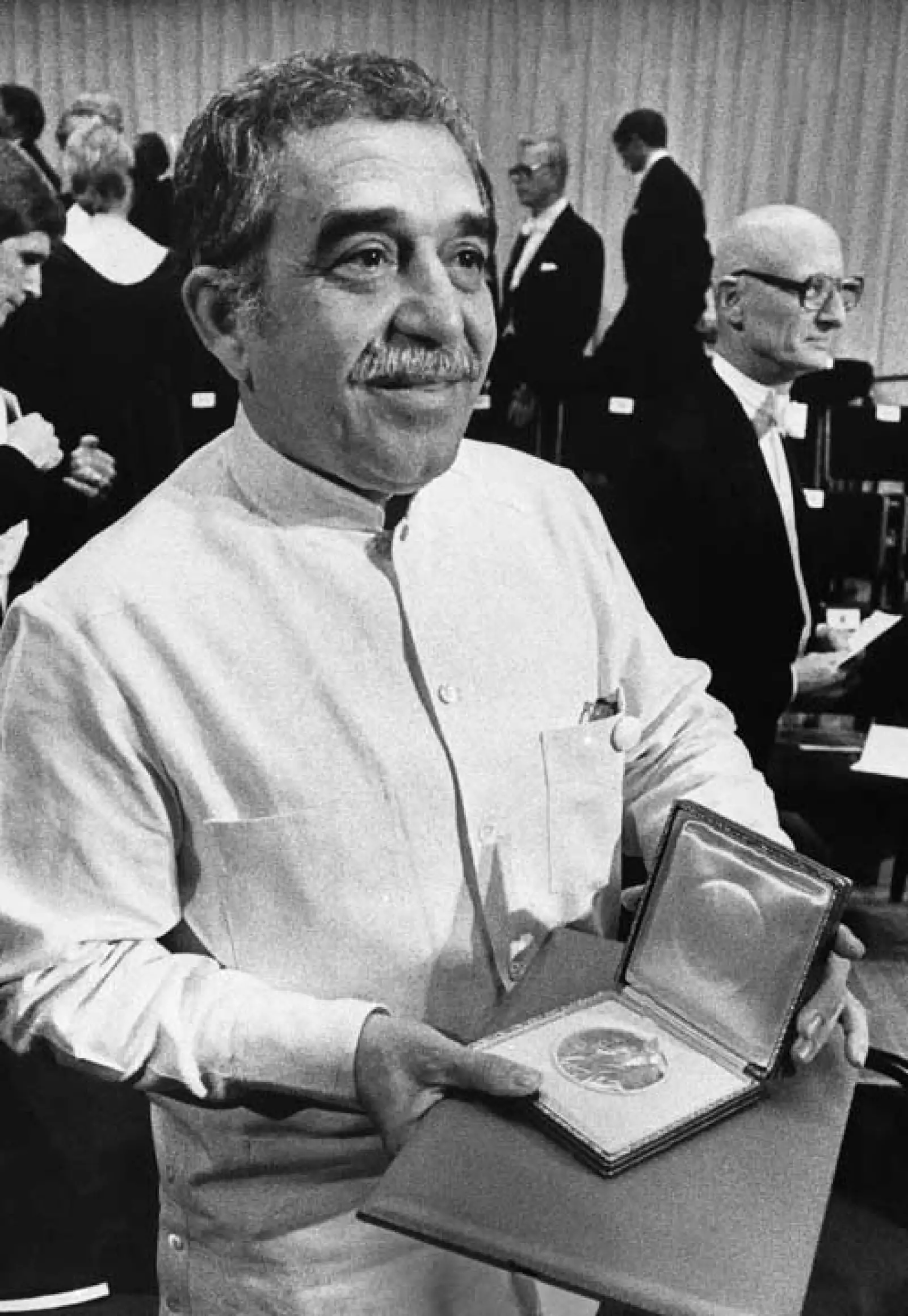 Aquí a la edad de 54 años. Este año, 1982, recibió el Premio Nobel de Literatura.