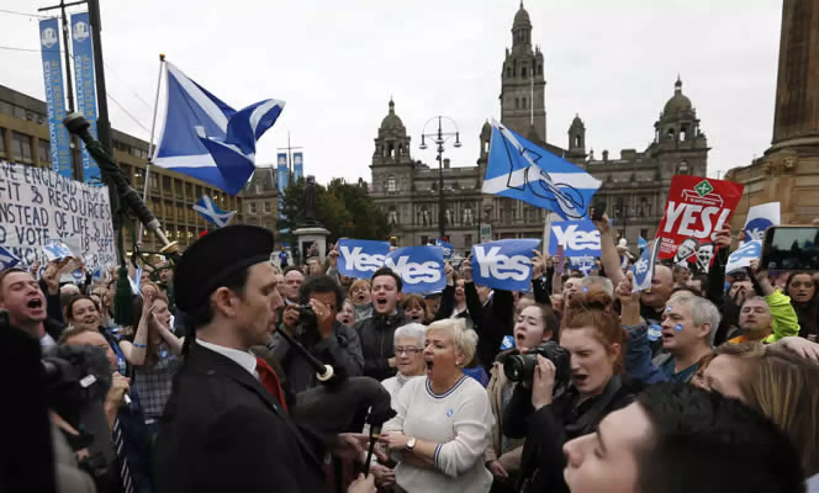 Alrededor de cuatro millones de votantes escoceses están convocados para responder a la pregunta ¿Escocia debería de ser un país independiente? , cuya respuesta tiene implicaciones para la economía del Reino Unido y Europa.