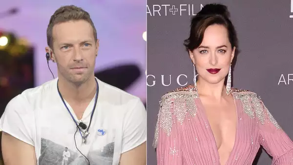Chris Martin y Dakota Johnson
