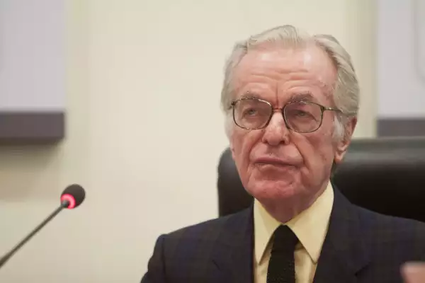 Zavludosky  egresó de la UNAM en 1967